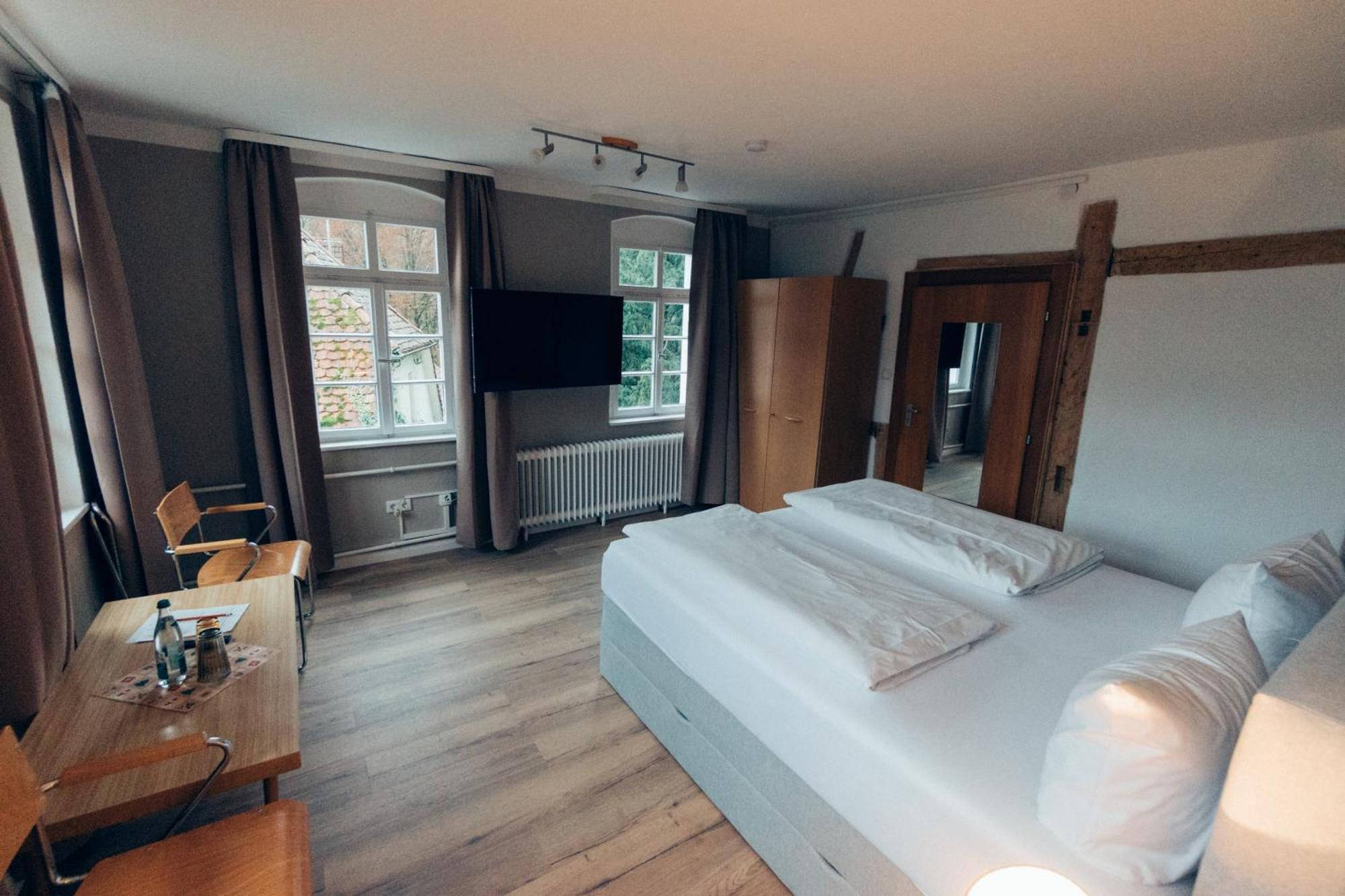 Gasthof Hotel Zur Post Egloffstein Exteriör bild