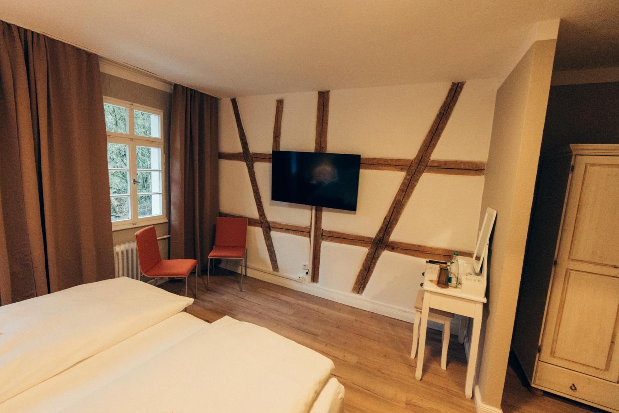 Gasthof Hotel Zur Post Egloffstein Exteriör bild
