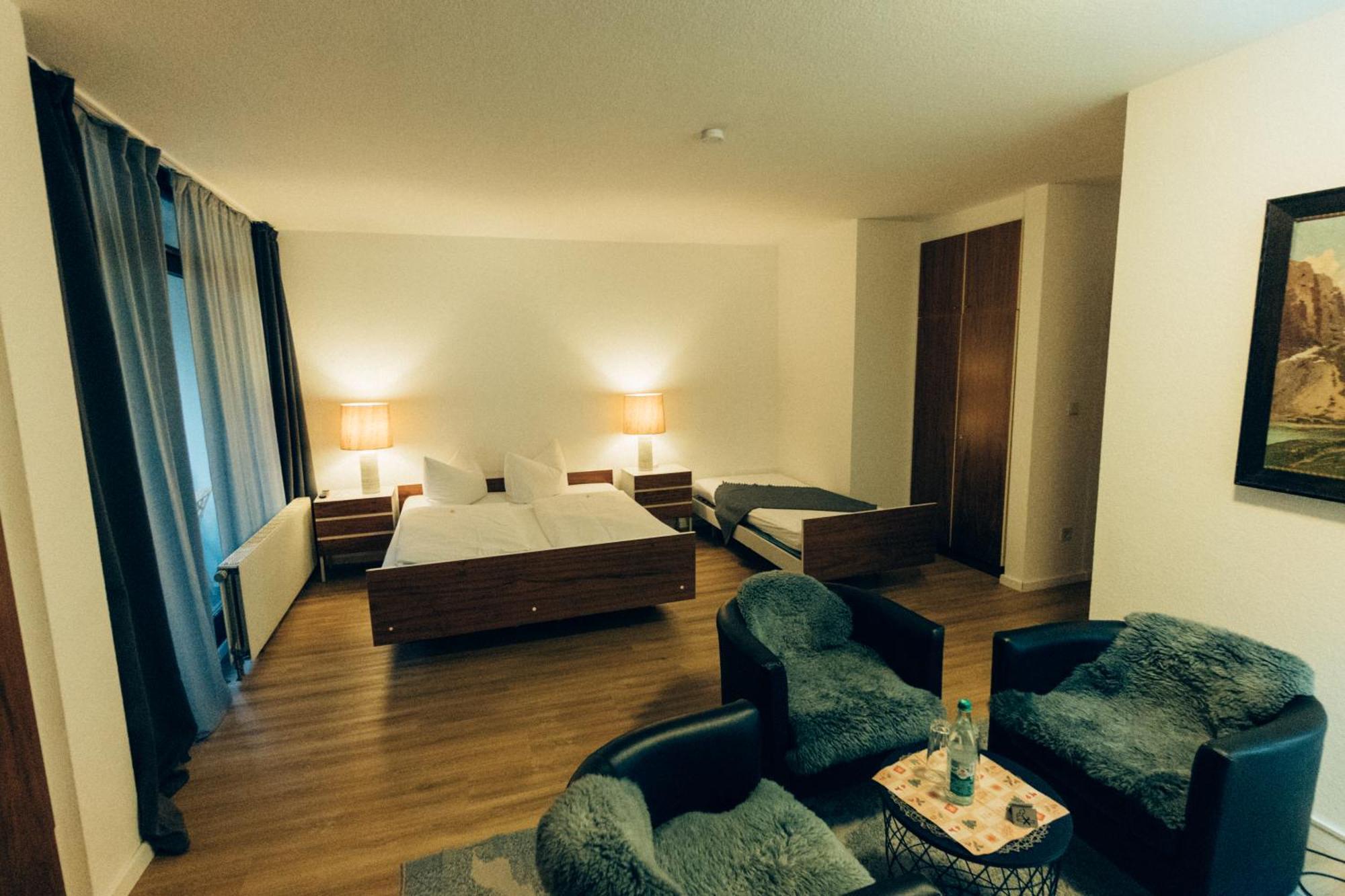 Gasthof Hotel Zur Post Egloffstein Exteriör bild